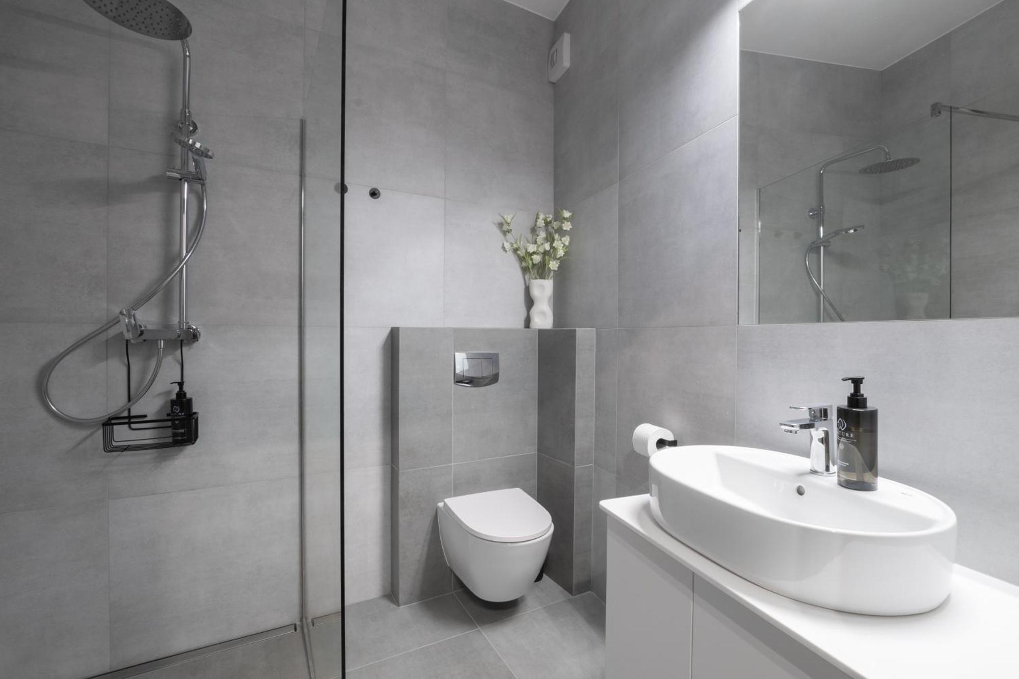 Alqueen Chmielna 110 Apartament